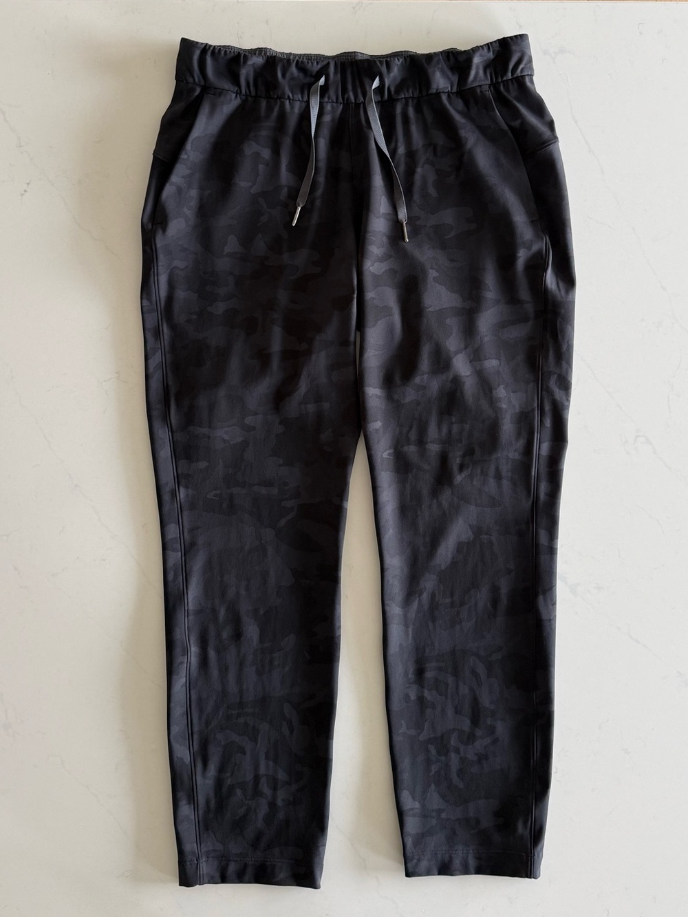 lululemon on the fly 27” camo